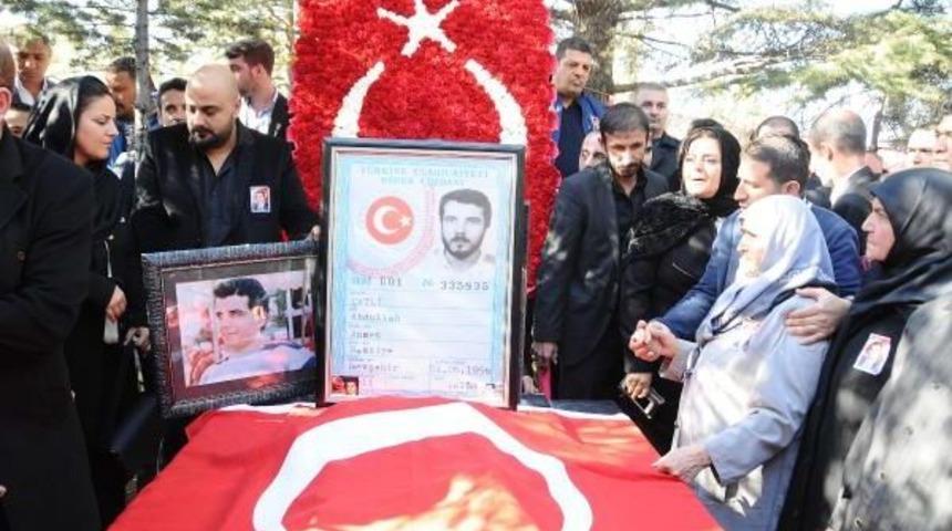 Abdullah &Ccedil;atlı, &Ouml;l&uuml;m&uuml;n&uuml;n 20'nci Yılında Anıldı