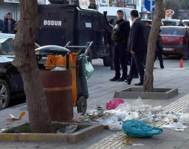 Çöp Sepetindeki Kablolar Polisi Alarma Geçirdi