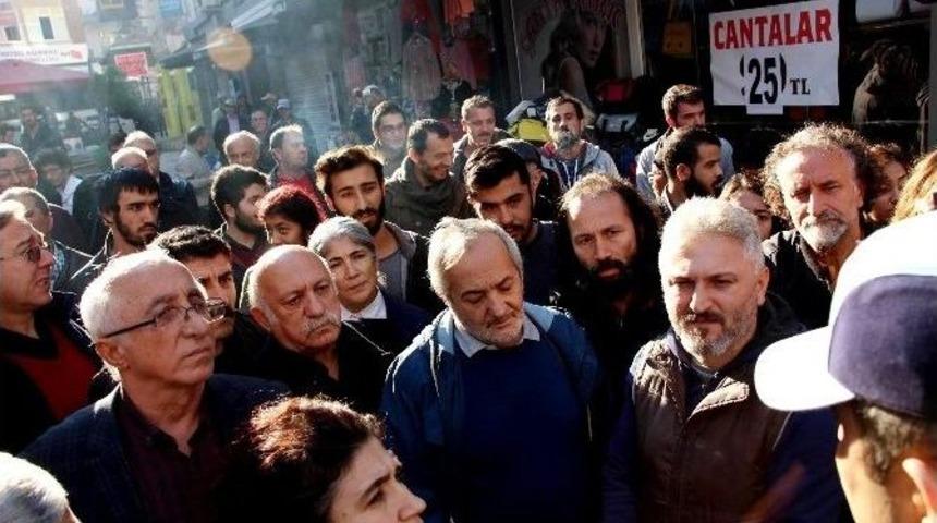 İzinsiz G&ouml;steriye Polis M&uuml;dahale Etti