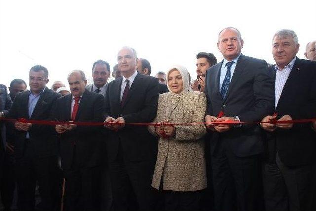 Bakan Faruk Özlü Düzce Şehirler Arası Otobüs Terminalinin Açılışını Yaptı