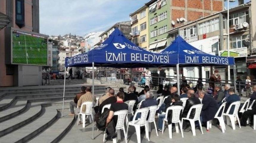 Kocaelispor Ma&ccedil;ını Dev Ekranda İzlediler