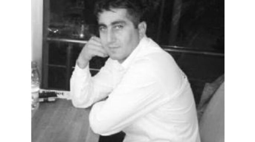 Ahırda Intihar Etti