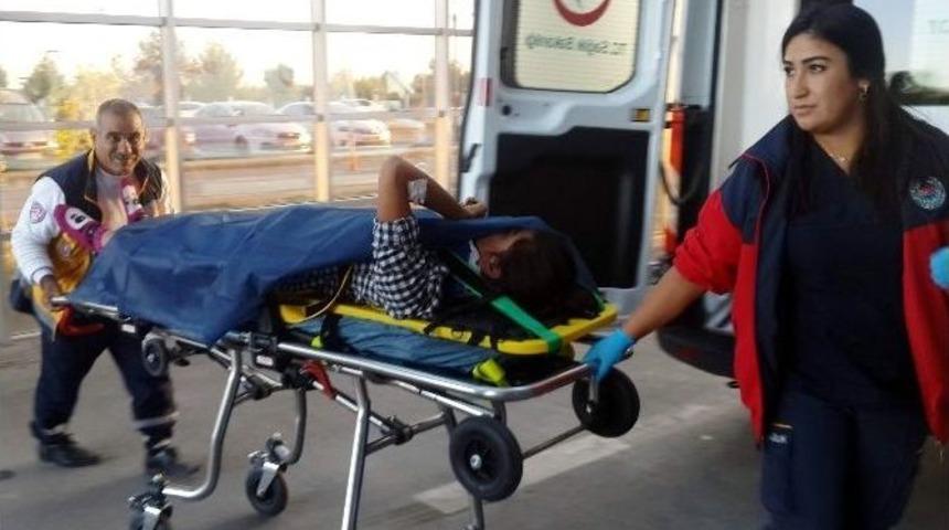 Yaralı Kız Arkadaşını Bırakıp Ka&ccedil;tığı İddiası