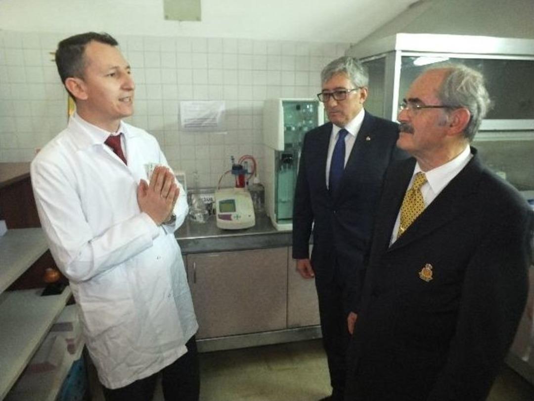 Bandırma Kapalı Pazar Yeri Ve Yaşam Alanı T&ouml;renle A&ccedil;ıldı