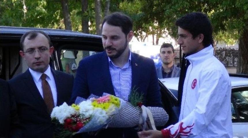 Bakan Albayrak, Erzincan Valiliğini Ziyaret Etti