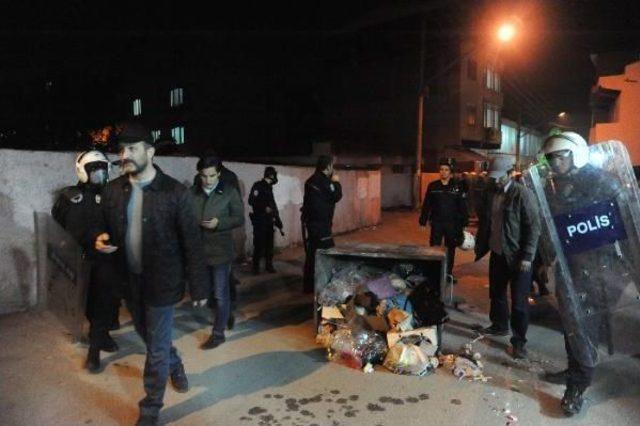 Bursa'da Hdp'nin Izinsiz Gösterisine Polis Müdahalesi