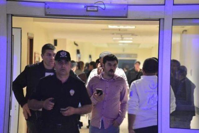 Adana'da Korsan Gösteriye Müdahalede Bir Polis Şehit Oldu