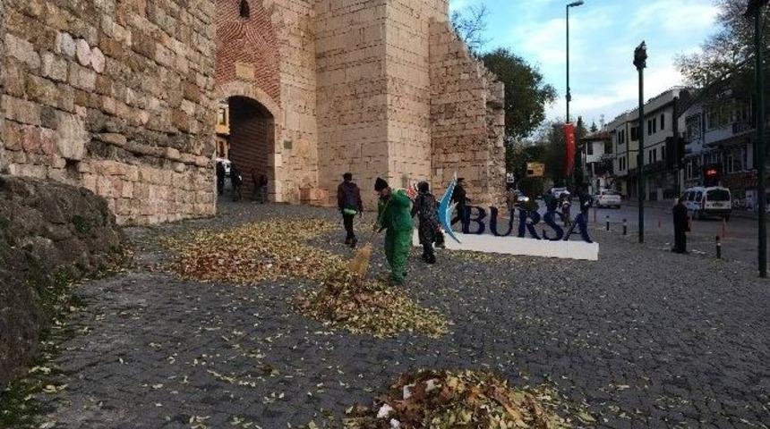 Lodos Bursa&rsquo;da Hayatı Olumsuz Etkiledi