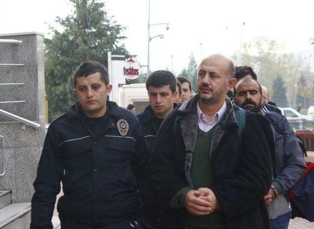 Kocaeli’de 13 İş Adamı Fetö’den Adliyeye Çıkarıldı