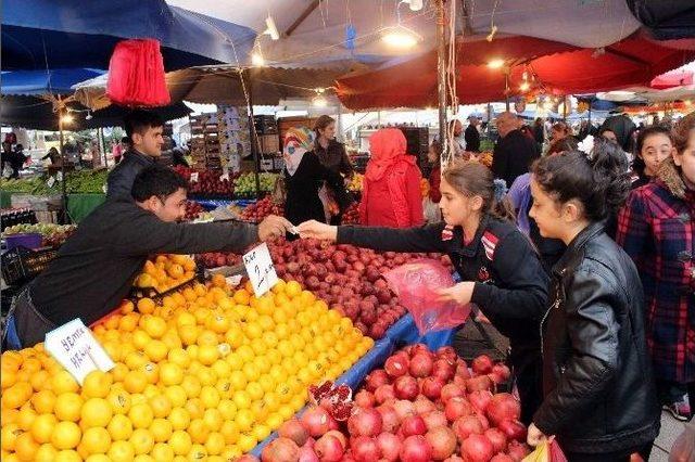 Hayat Bilgisi Dersini Pazarda İşlediler