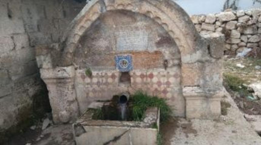 Hisarcık&rsquo;ta 166 Yıllık Tarihi &Ccedil;eşme Bakımsızlıktan D&ouml;k&uuml;l&uuml;yor