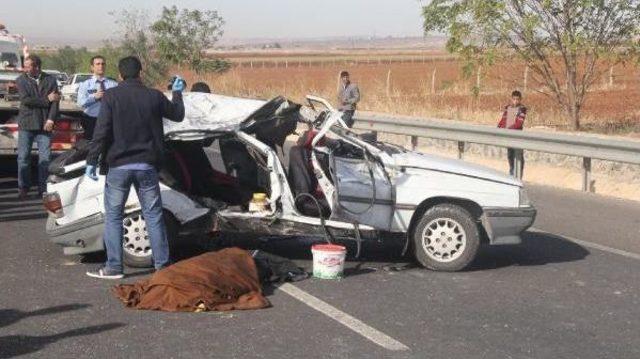 K&ouml;peği Ezmemek I&ccedil;in Direksiyon Kırdı, Annesi &Ouml;ld&uuml; Kendisi Yaralandı 2