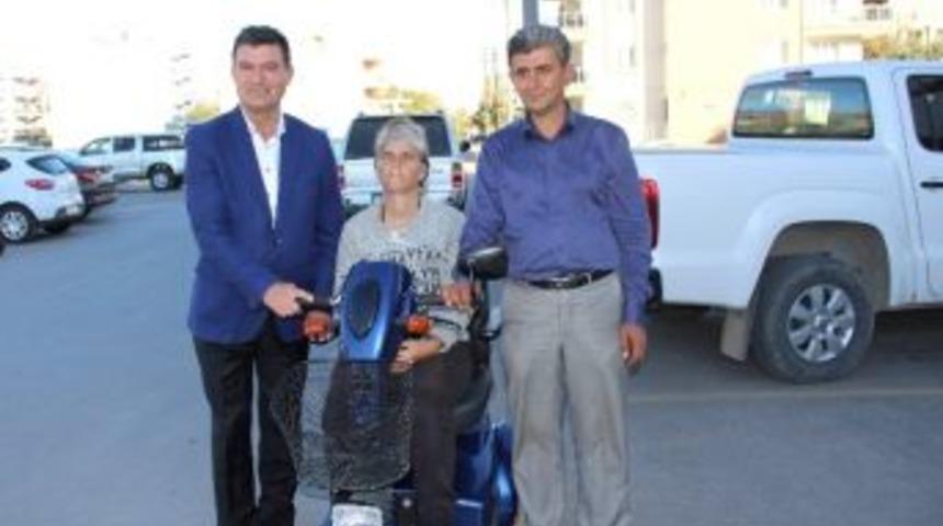 Başkan Akın&rsquo;dan Engelli Vatandaşa Yardım Eli