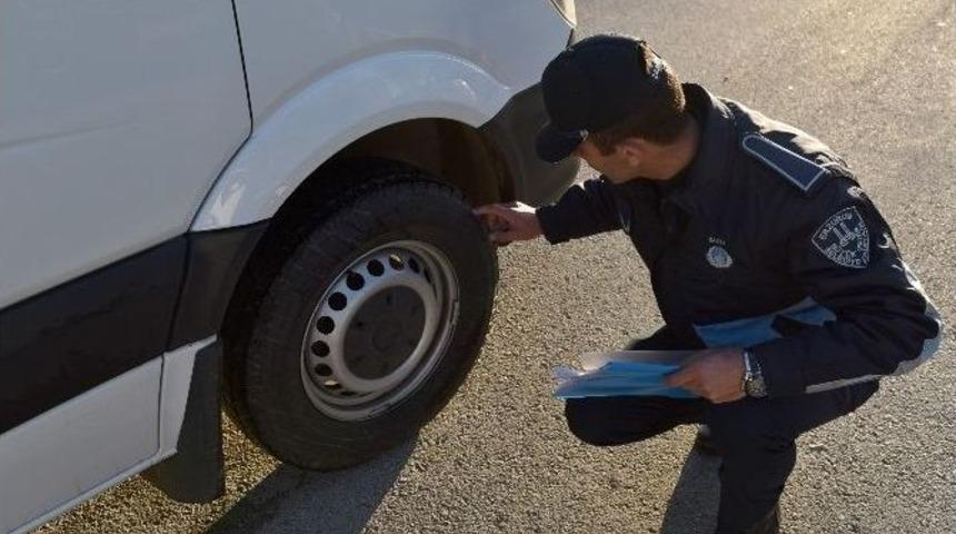 B&uuml;y&uuml;kşehir &Ouml;ğrenci Servislerini Denetliyor