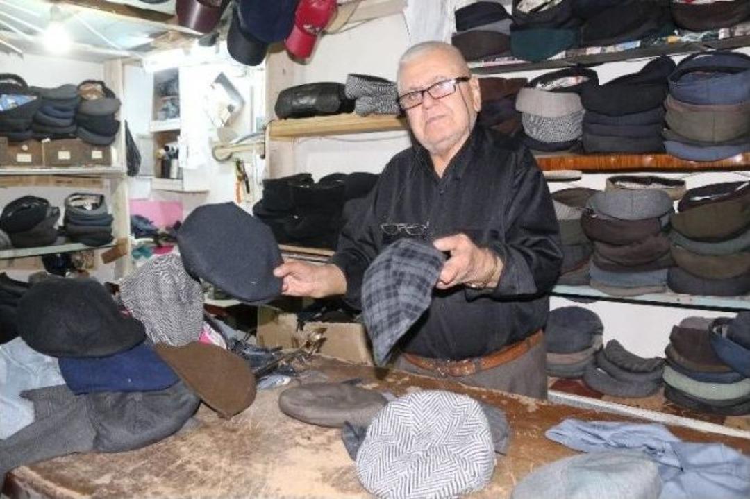 Niğde&rsquo;nin Tek Şapkacısı Mesleğini Ayakta Tutmaya &Ccedil;alışıyor