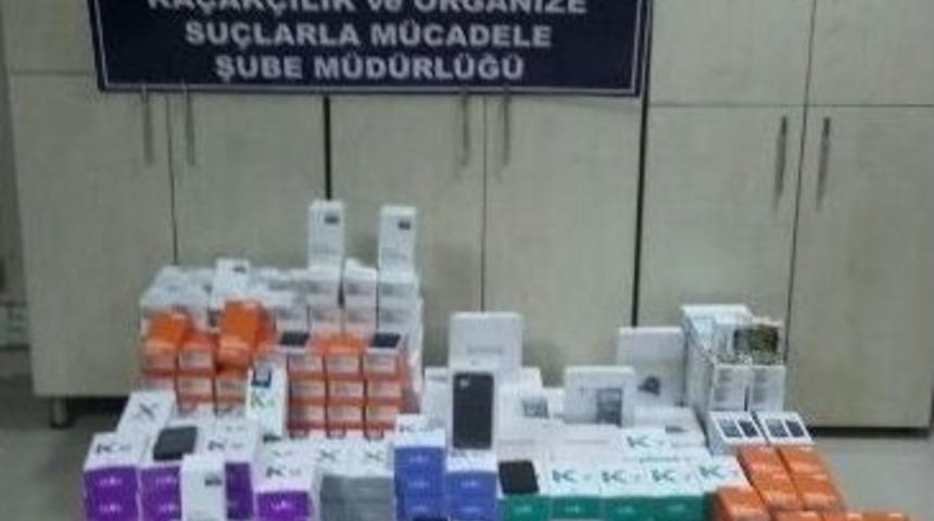 Van&rsquo;da Ka&ccedil;ak Cep Telefonu Operasyonu