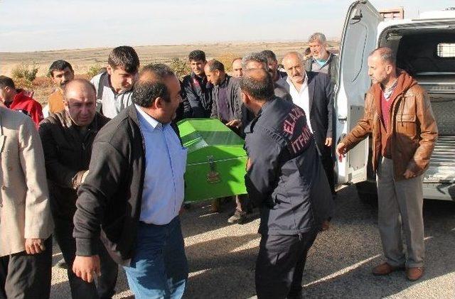 Elazığ’da Tır İle Otomobil Kafa Kafaya Çarpıştı: 1 Ölü, 5 Yaralı