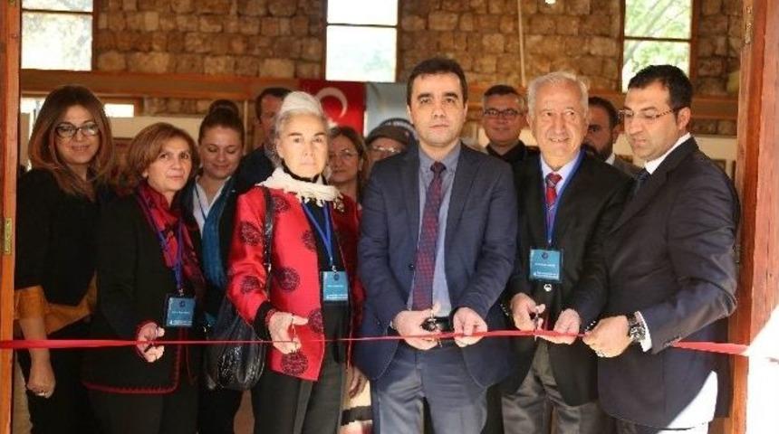 A&uuml; 4. Y&ouml;resel &Uuml;r&uuml;nler Sempozyumu Ve Uluslararası K&uuml;lt&uuml;r Sanat Etkinlikleri