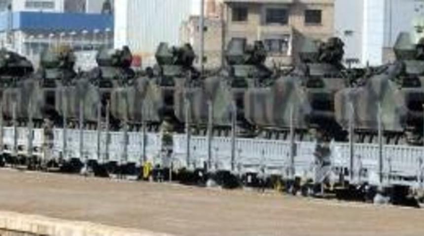 Silopi'ye Sevk Edilen Askeri Ara&ccedil;lar Gaziantep'te