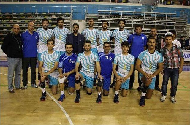 Haliliye Voleybol Takımı Bağlar’ı 3 - Yendi