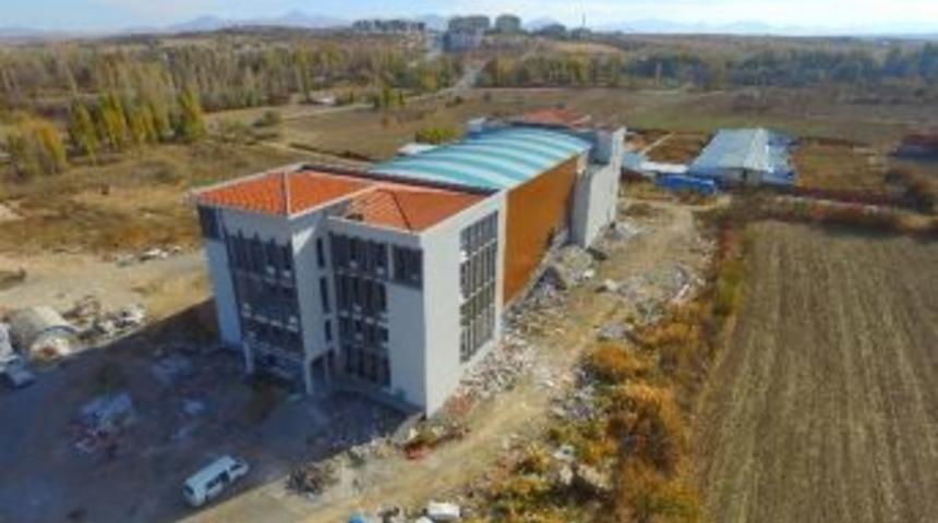 Başkan &Ouml;zaltun&rsquo;dan Yatırımcılara Avm Yapma &Ccedil;ağrısı