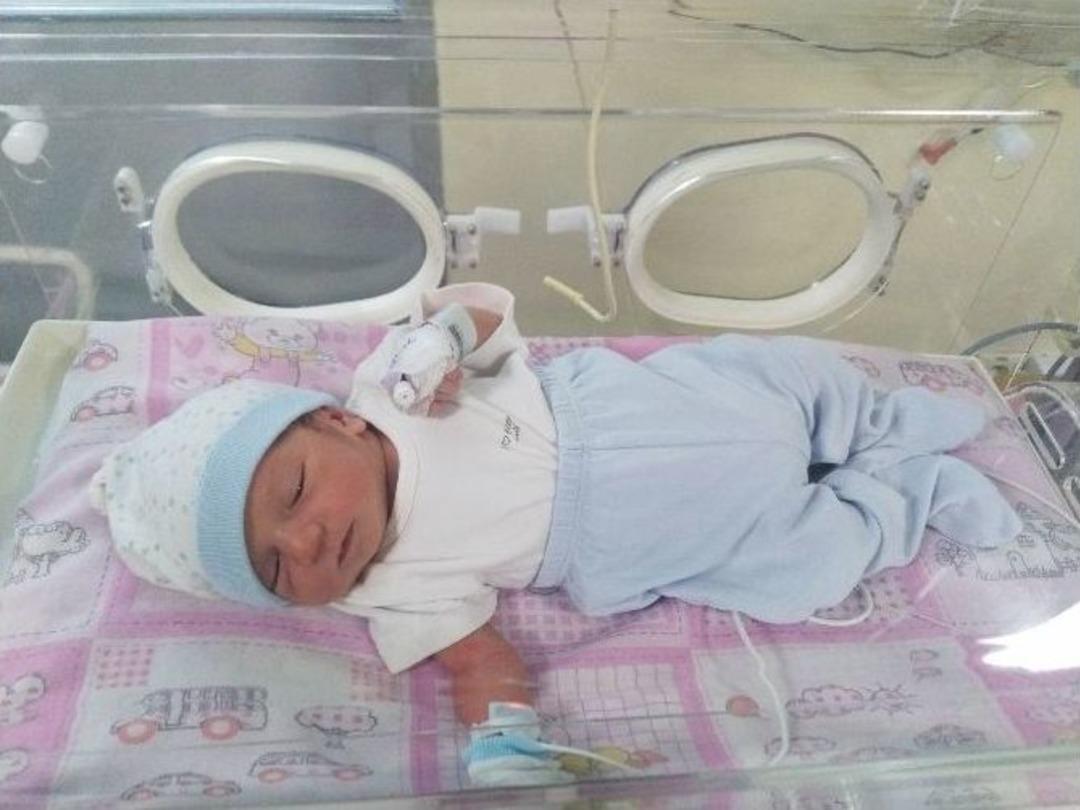 Vicdansız Anne Yeni Doğan Bebeğini &Ccedil;&ouml;pe Attı