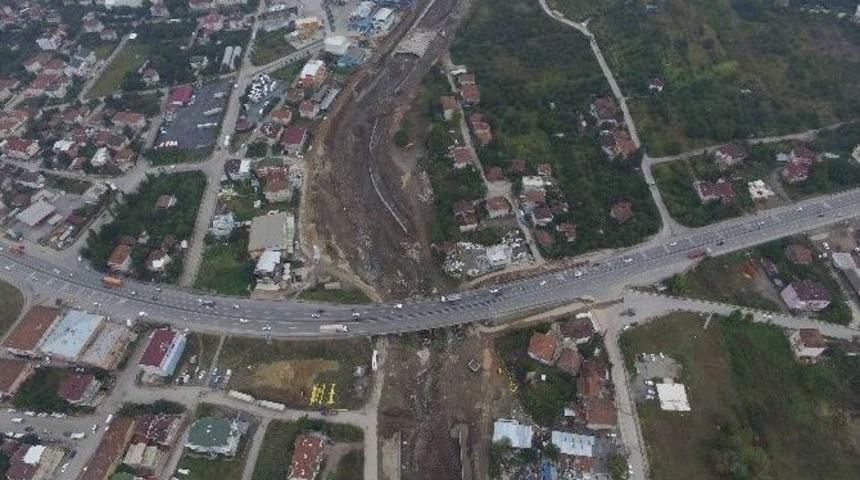 G&ouml;lc&uuml;k Hisar Deresi Kavşağı Şekilleniyor