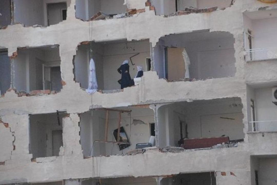 Diyarbakır&rsquo;daki Patlamada 10 Bin İnsan Etkilendi, 100&rsquo;den Fazla Bina Hasar G&ouml;rd&uuml;
