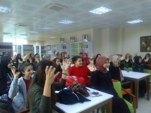 Dil Eğitimlerine Yoğun İlgi