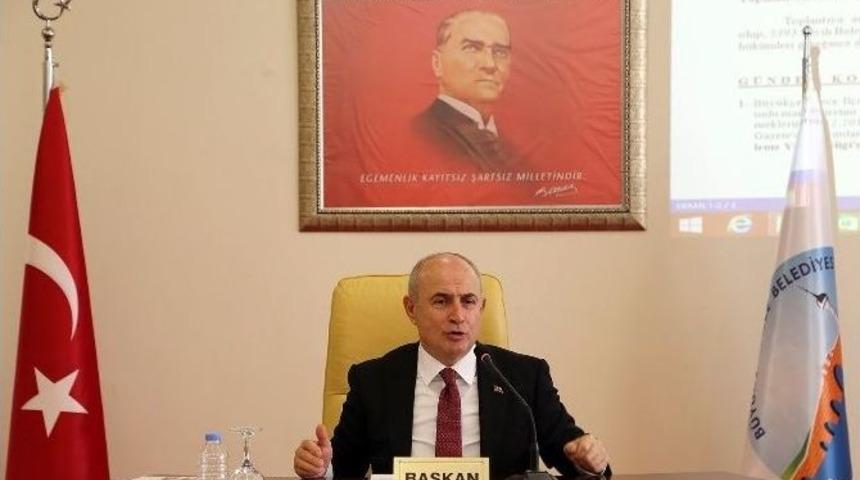 Belediye Meclisi&rsquo;nden Başkan Akg&uuml;n&rsquo;e Teşekk&uuml;r