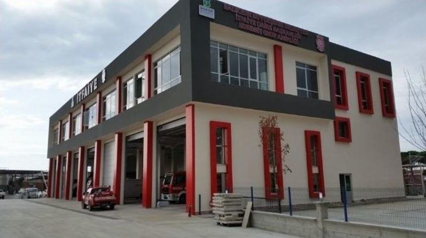 Edremit&rsquo;i Yeni İtfaiye Binasını İncelediler