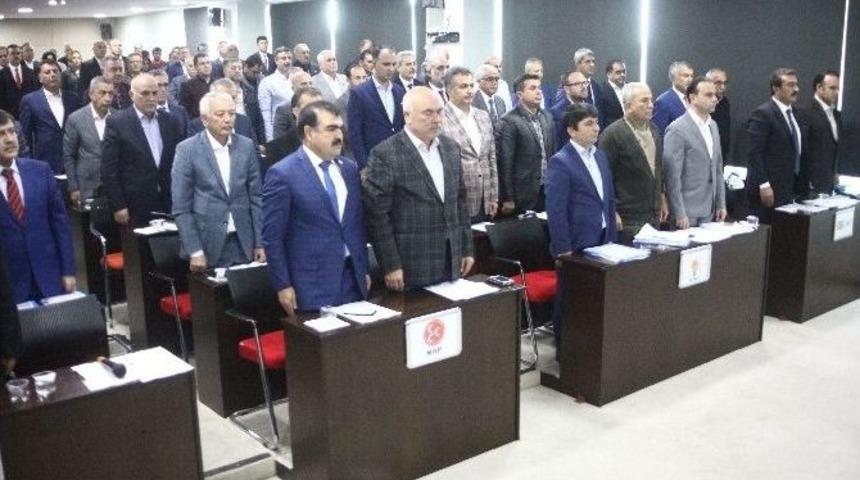 Meclis &Uuml;yelerinden Şehide Saygı
