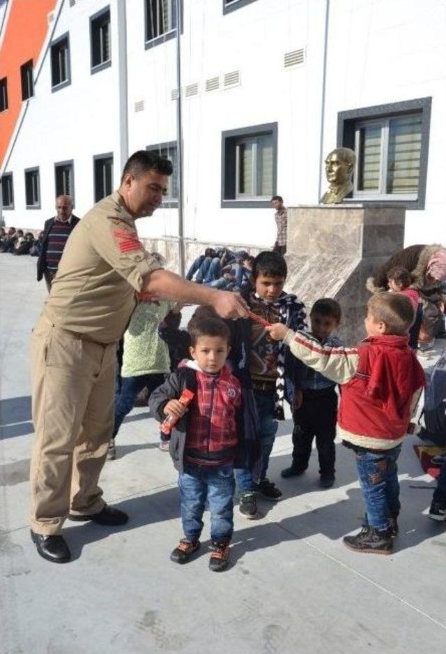 Akdeniz’de 40’ı Çocuk 100 Düzensiz Göçmen Kktc Yolunda Yakalandı