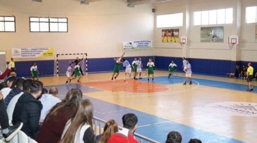 Adıyaman Belediyespor Hentbol Takımı: 30- 23:g&uuml;m&uuml;şhane Belediyespor Hentbol Takımı