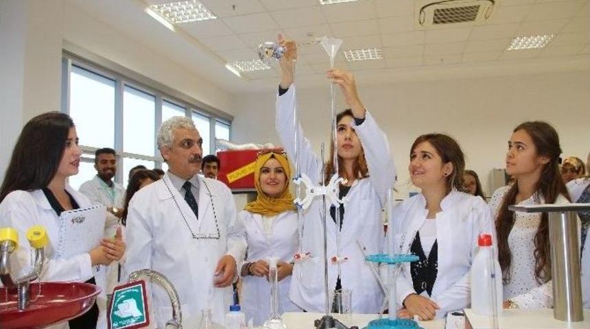 7 Aralık &Uuml;niversitesinde Uygulamalı Eğitim Farkı