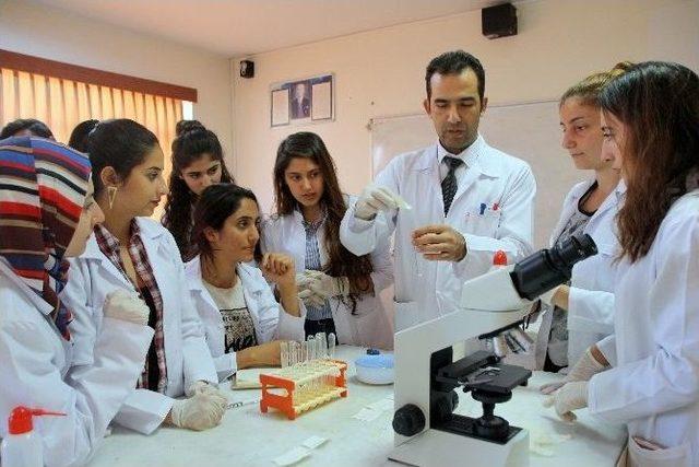 7 Aralık &Uuml;niversitesinde Uygulamalı Eğitim Farkı 1