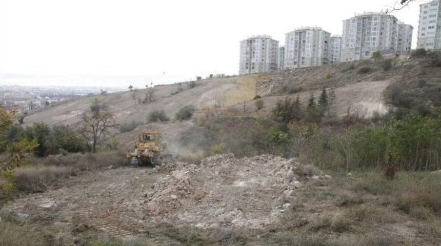 Karapınar&rsquo;da Molozlar Kaldırılmaya Devam Ediyor