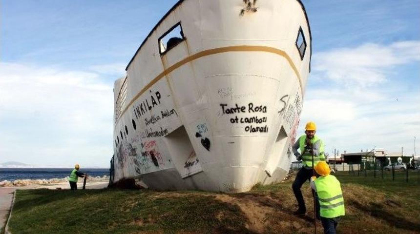 İnkılap Vapurunun S&ouml;k&uuml;m&uuml;ne Başlandı