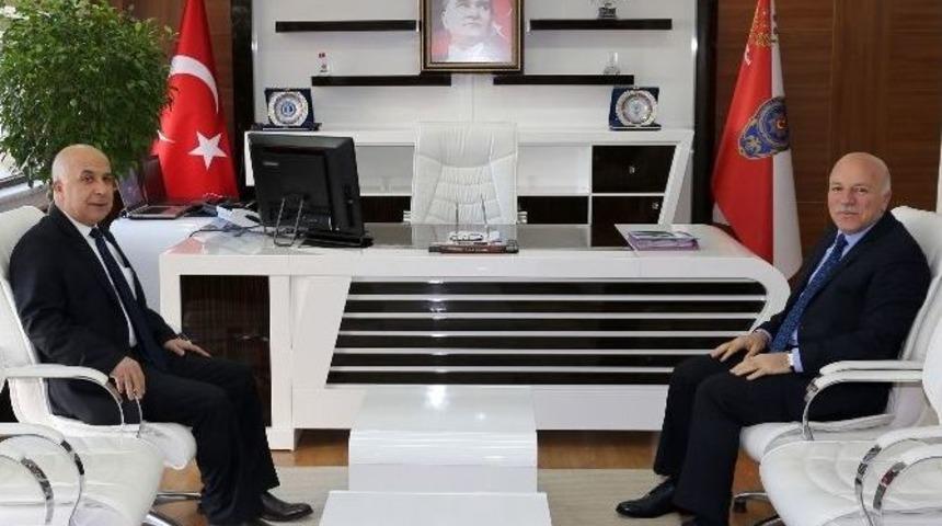 Başkan Sekmen&rsquo;den İl Emniyet M&uuml;d&uuml;r&uuml; Aslan&rsquo;a Ziyaret
