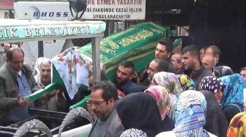 Katil, Ağlayan Koca &Ccedil;ıktı (2)