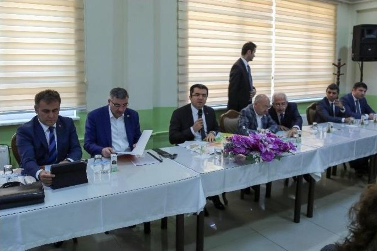 G&uuml;m&uuml;şhane&rsquo;de Merkez İl&ccedil;e Muhtarlarıyla Koordinasyon Toplantısı