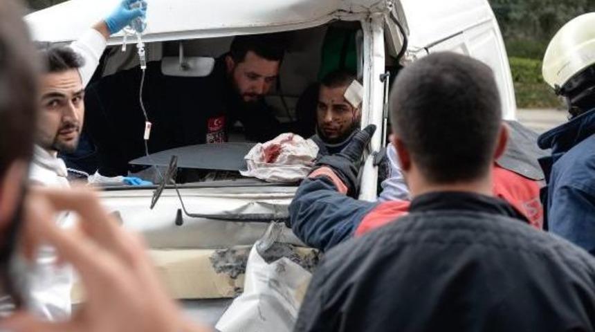 Sarıyer'de Trafik Kazası: 2'si &Ccedil;ocuk 6 Yaralı