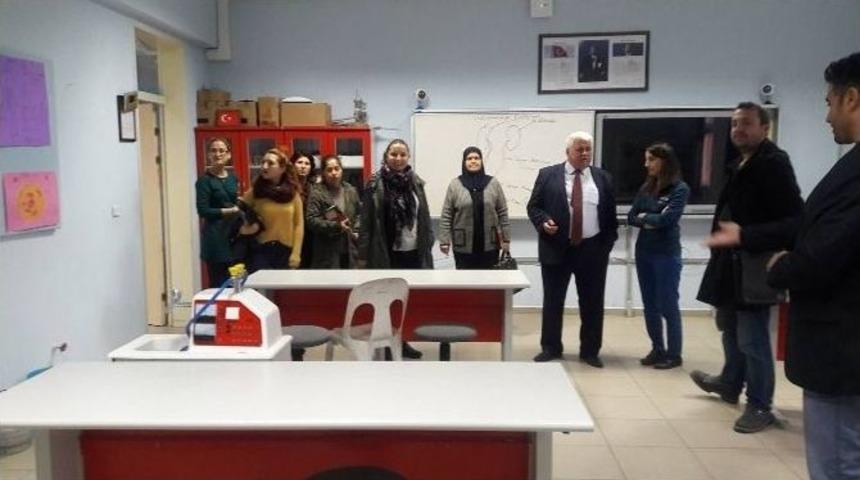 &Ccedil;ardak Orta Okulu Fen Laboratuvarına Kavuştu