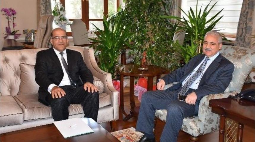 Yeni M&uuml;d&uuml;rlerden Vali G&uuml;ven&ccedil;er&rsquo;e Ziyaret