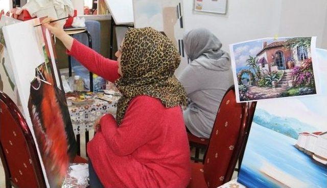 Fırça Ucundaki Sanat Serdivan’da Hayat Buluyor