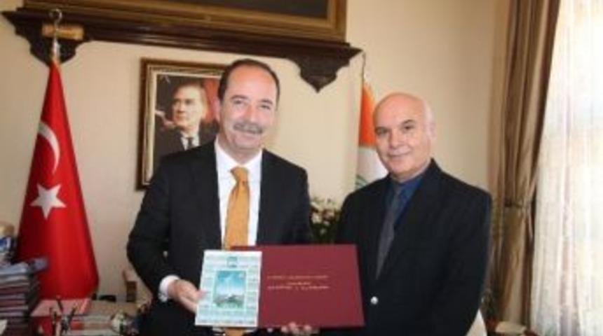 Edirne Belediyesinden &Uuml;&ccedil; İsme Fahri Hemşerilik Beratı Verilecek