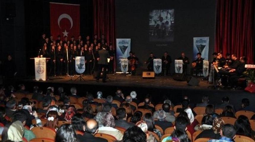 Sivas&rsquo;ta 15 Temmuz Şehitleri T&uuml;rk&uuml;lerle Anıldı