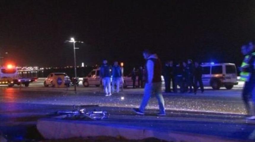 İzmir&rsquo;de Trafik Kazası: 2 Yaralı