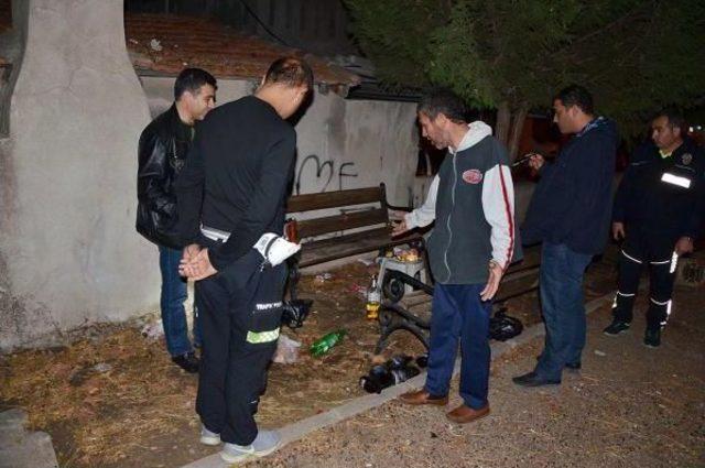 Parkta Çıkan Kavgada Bıçakla Öldürüldü