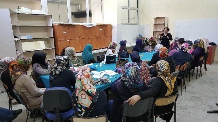 Tatvan&rsquo;da Kadın Kursiyerlere "girişimcilik" Semineri
